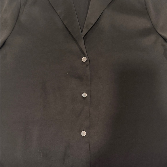 Aritzia Classic Black Short Sleeve Shirt - Picture 3 of 6